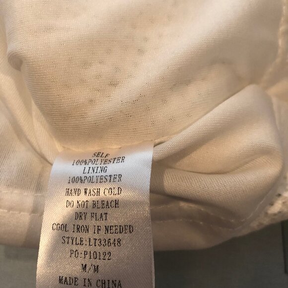 NWT Mainstray MEDIUM HAPPY ALWAYS White Sequin Crop Top 23.5" Pit to Pit - Picture 7 of 7